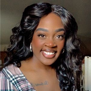 Meet your Posher, Hustle with